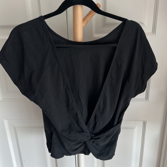 Lululemon shirt bundle - Picture 4 of 8